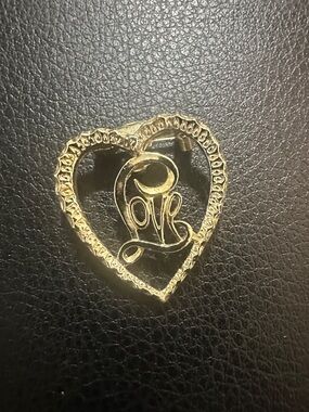 Silver tone  Heart 'Love' Brooch